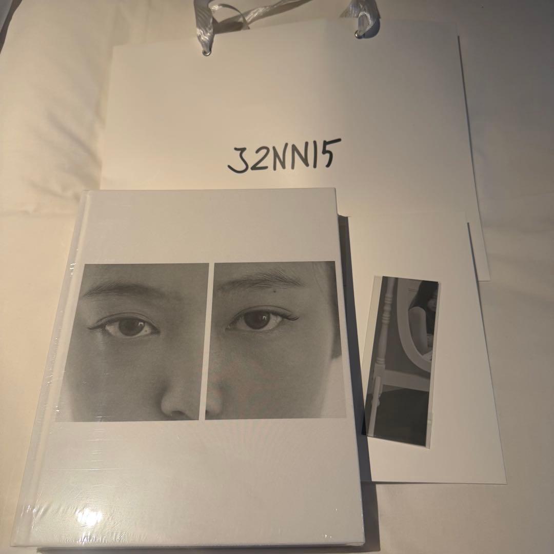 JENNIE 代官山POPUP Photobook