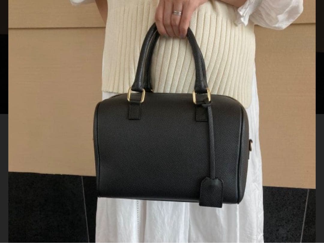 ※限定お値下げ※CHRISTIAN VILLA ブラックボストンバッグ