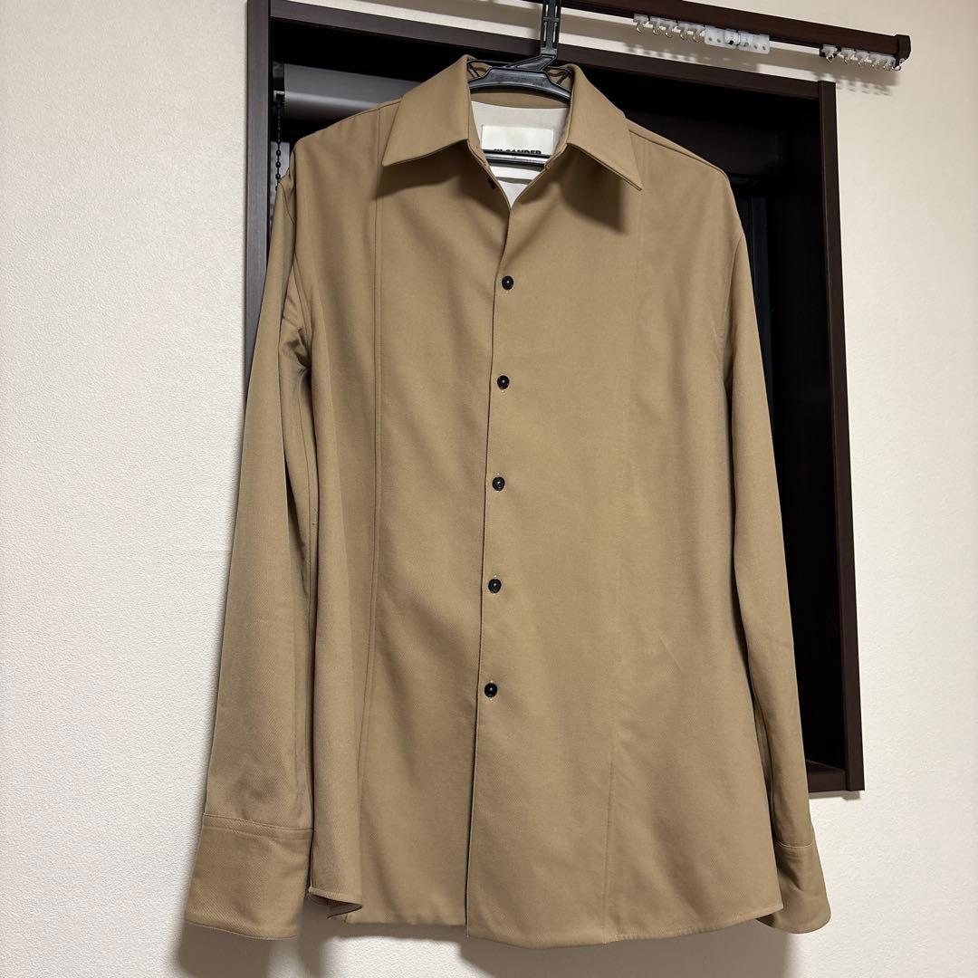 JIL SANDER ベージュ 長袖シャツ JIL SANDER（シャツ ・ ベージュ系）のフリマアイテム一覧