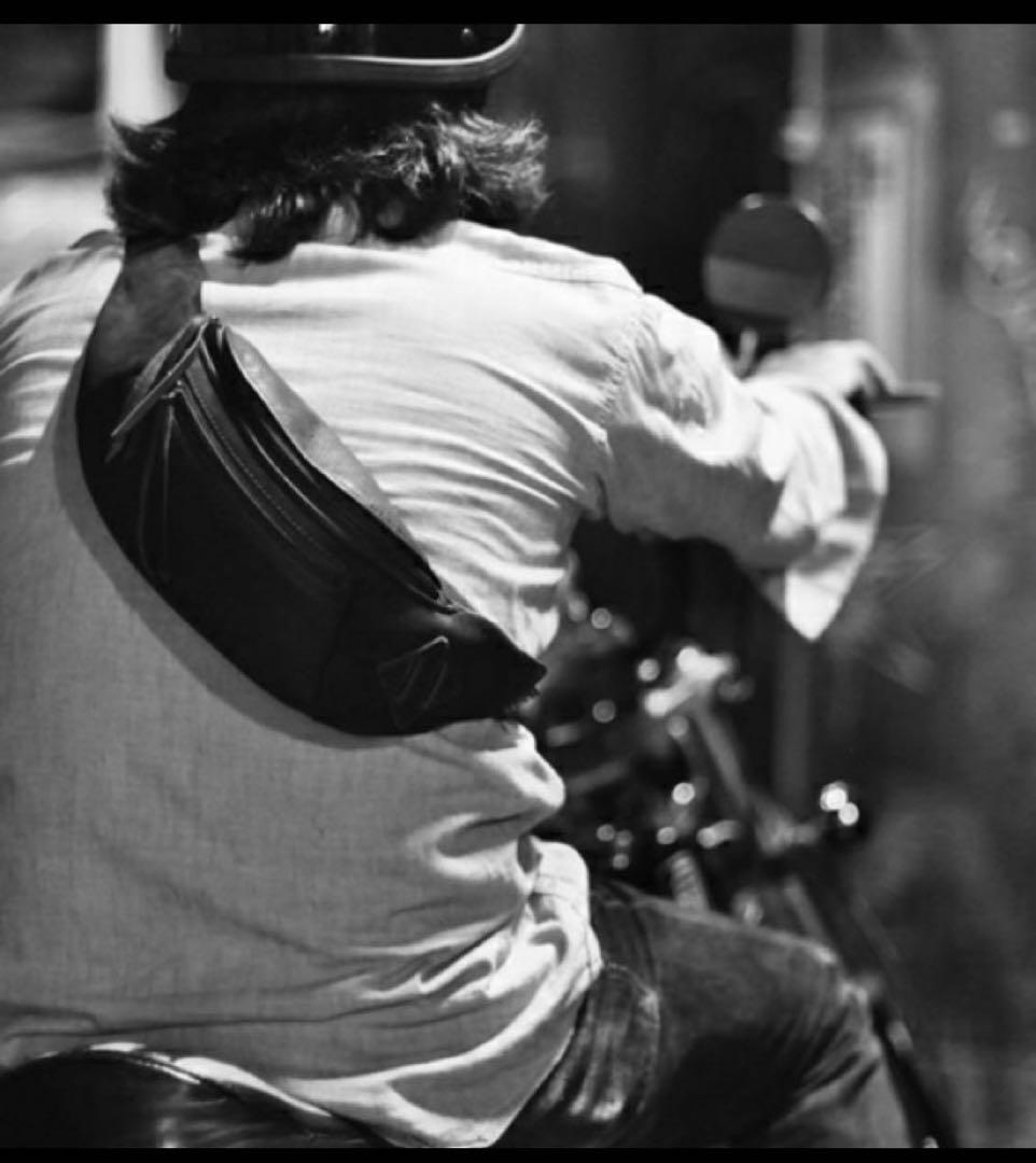 m*i様 MR.OLIVE E.O.I ボディバッグ BLACK ミスターオリー