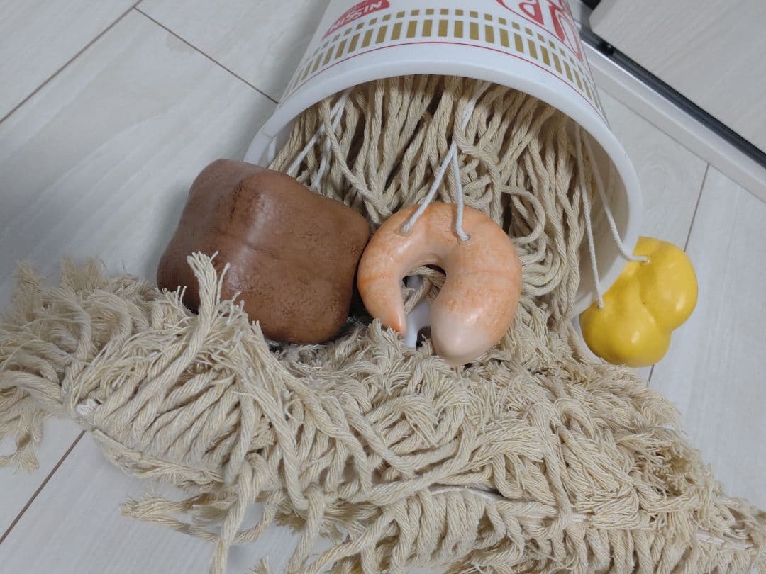 日清 おうちモップヌードル カップヌードルクエスト モップ