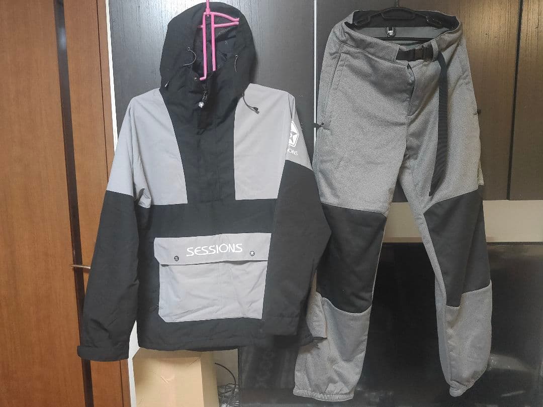 SESSIONS スノーボードウェアセット 上下 セットアップ 楽天市場】送料無料 スノーボードウェア 上下セット セットアップ