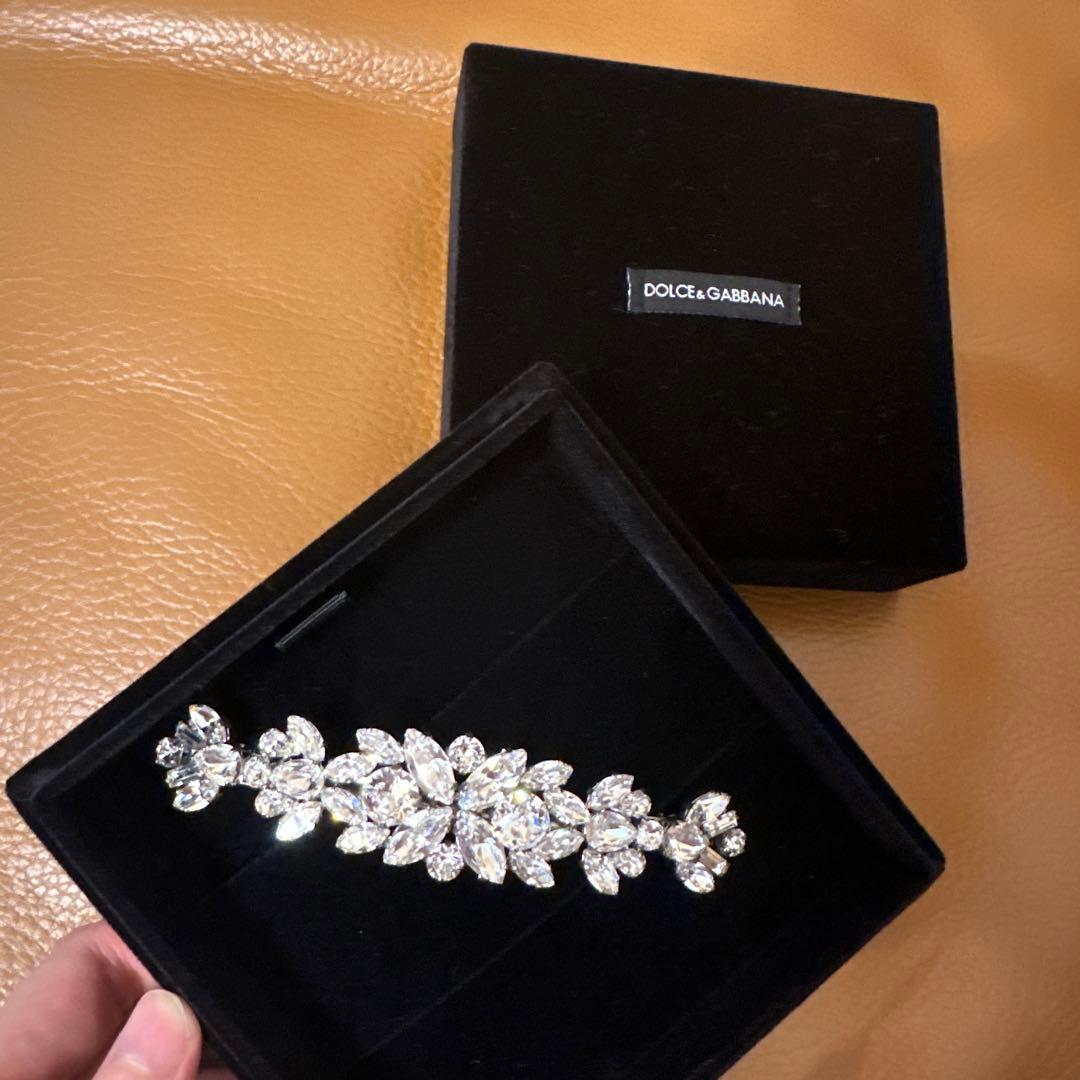 DOLCE&GABBANA ドルガバ ヘアブローチ バレッタ 髪留め 美品 DOLCE＆GABBANA ヘアアクセサリー バレッタ 花