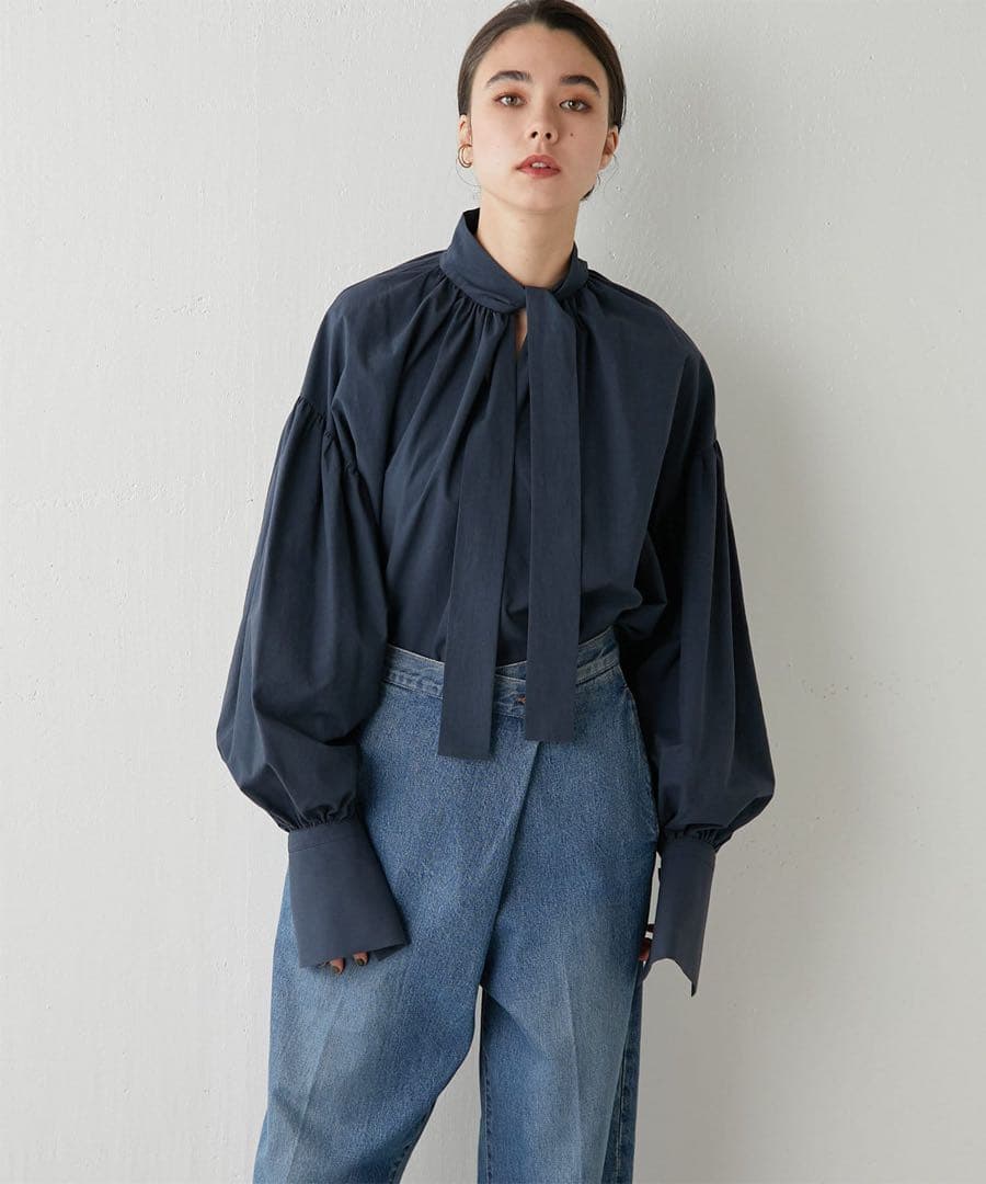 Whim Gazette ボウブラウス美品 Whim Gazette(ウィム ガゼット)のボリュームボウタイブラウス通販