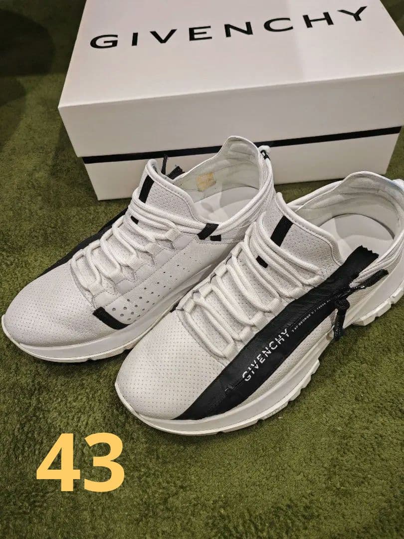 k1518　GIVENCHY ホワイト ブラック スニーカー　43