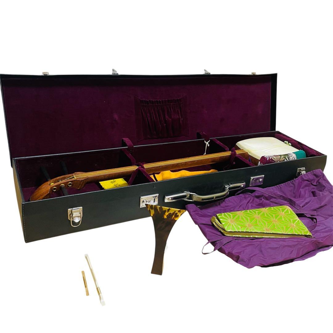 民謡 三味線 中棹 東さわり 撥 地唄 一枚甲 皮破れ ケース付 地唄 三味線 太棹 破れあり ハードケース付 メーカー不明 丸打胴 津軽