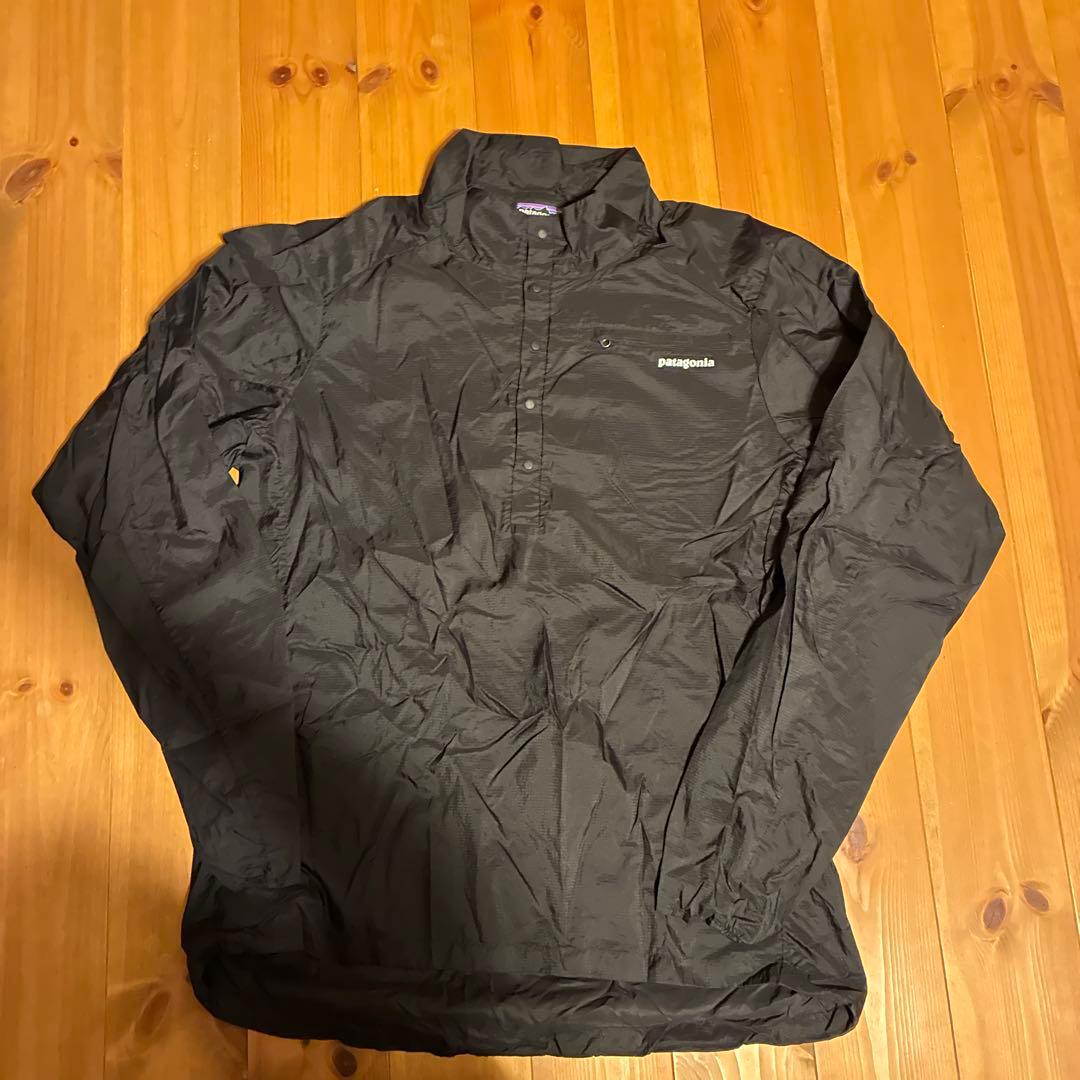 patagonia フーディニプルオーバー ナイロンジャケット　ブラック