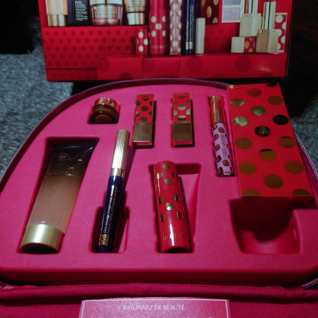 ESTEE LAUDER クリスマスコフレ 箱カバン無し