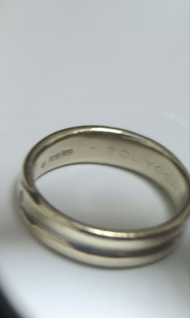 恆*洋様 WGk18リング 青色宝石付き - メルカリ