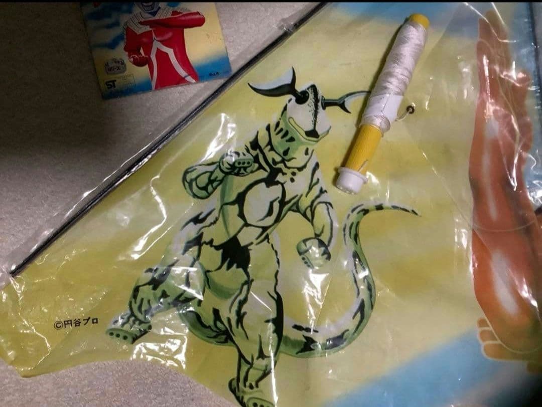ウルトラセブン カイト 凧 ジャンク レア レトロ - メルカリ