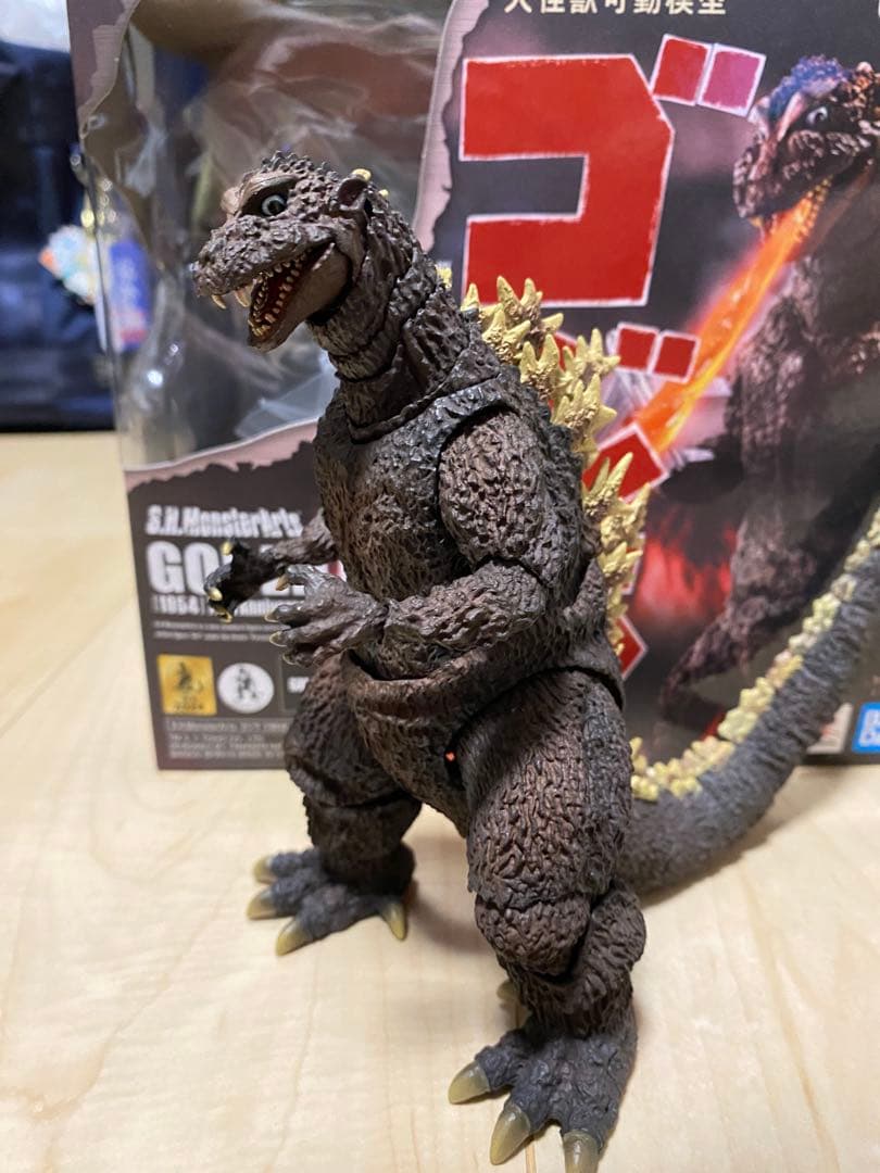 S.H. MonsterArts ゴジラ (1954)70周年 特別記念ver.