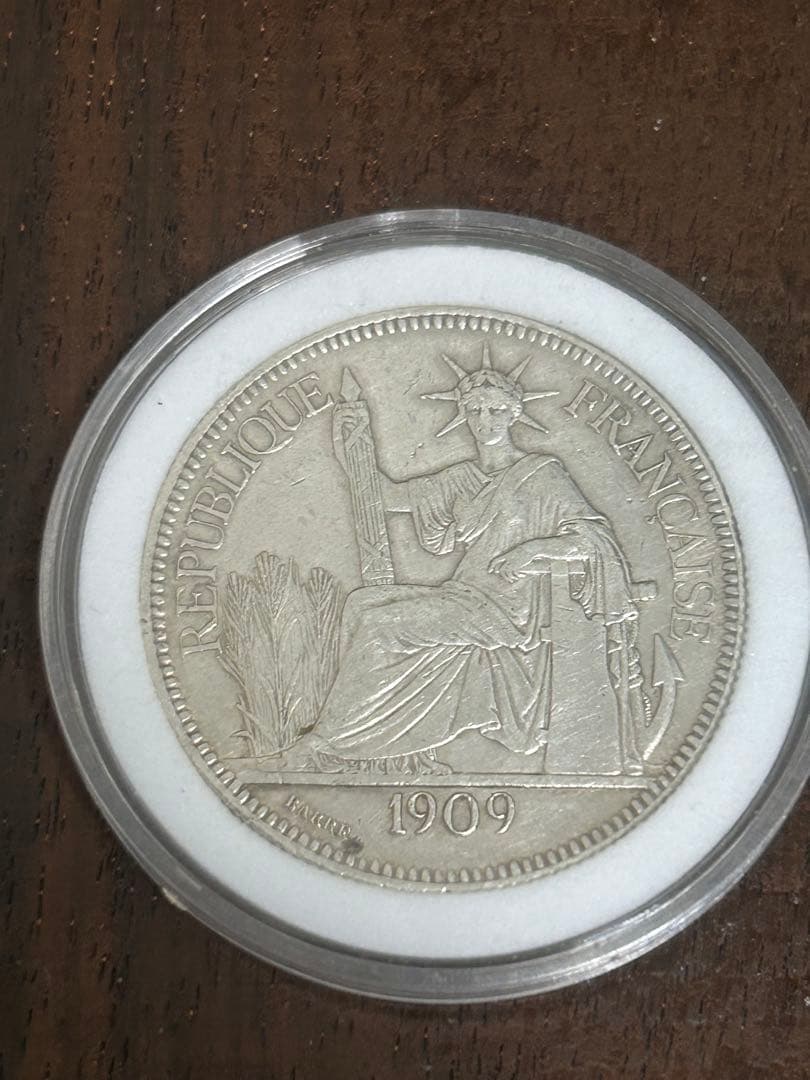 1 ピアストル大型銀貨】フランス領インドシナ 1909年 - メルカリ