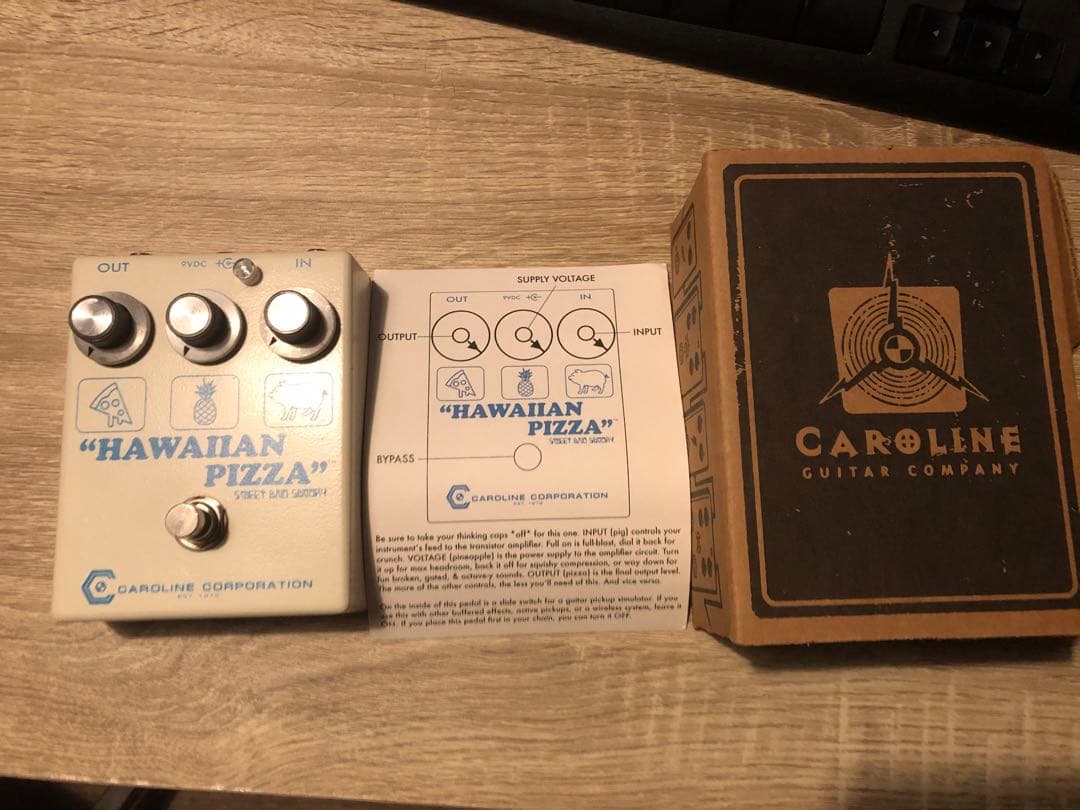 ギター CAROLINE GUITAR COMPANY HAWAIIAN PIZZA