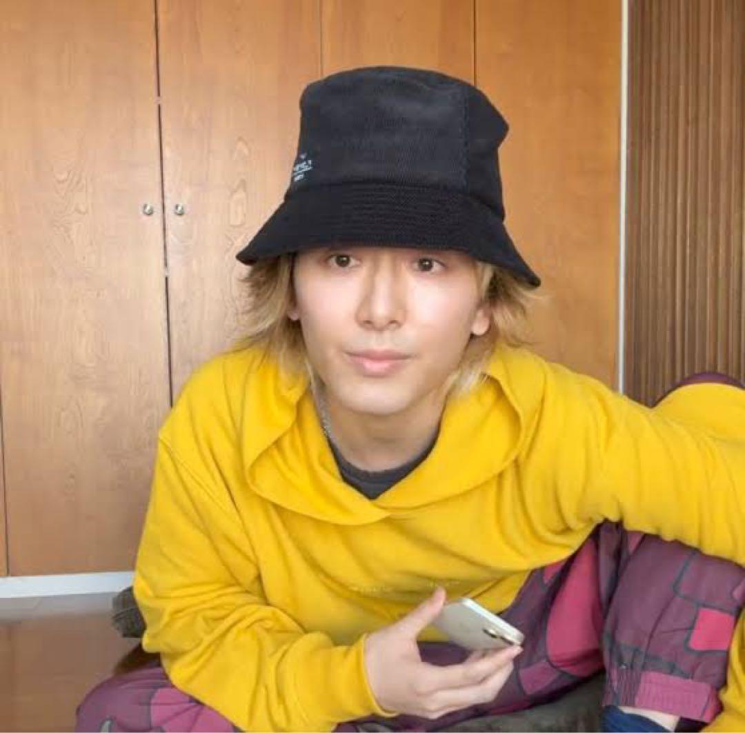 MY FLOWER'S HERE バケット ハット ブラック - メルカリ