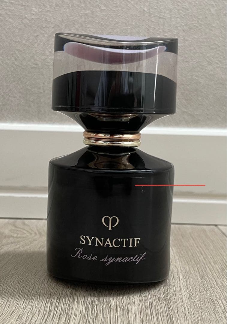 クレドポーボーテ　ローズシナクティフ【香水】