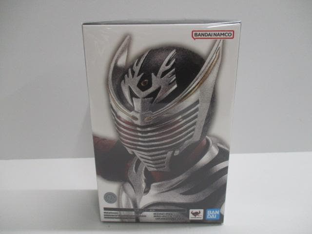 BANDAI バンダイ　S.H.F　真骨彫　仮面ライダー龍騎