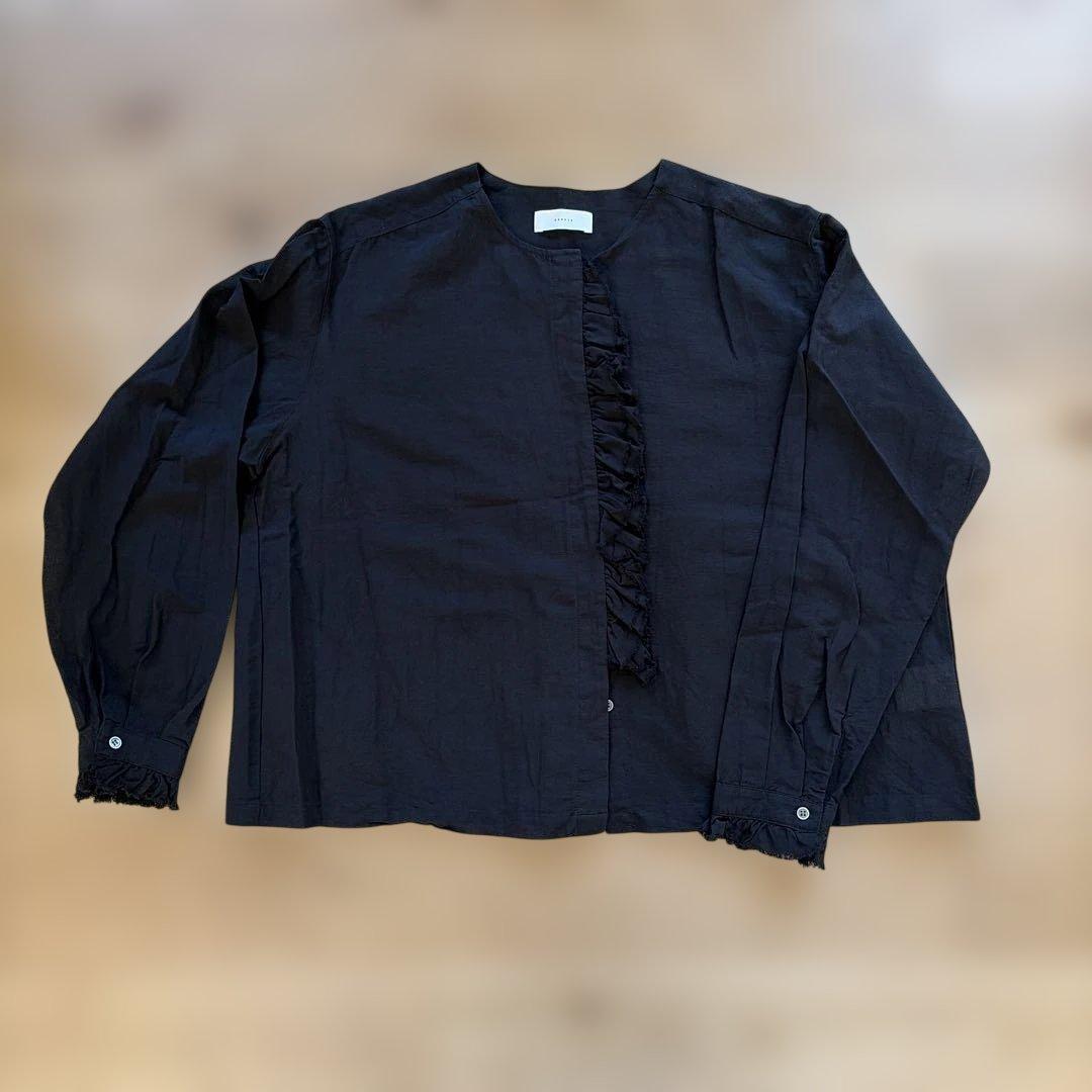 kagure かぐれ　コットンリネンフリルブラウス　黒　フリーサイズ　ユースド