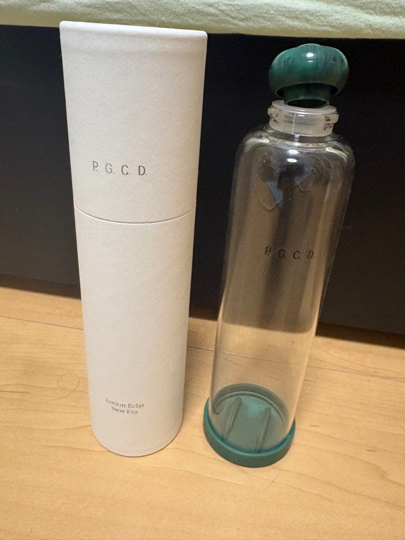 【値下げ】PGCDぺジェーセーデー ロシオン ニュー エクラ 容器付き200ml