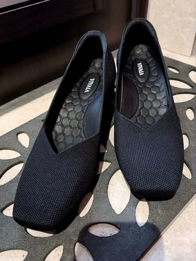 VIVALA ブラック ハイヒールパンプス 25.0cm