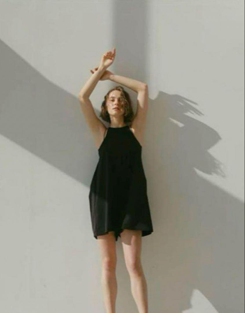 新品未使用 ETRE カバーアップショートオールインワン ラッシュガード