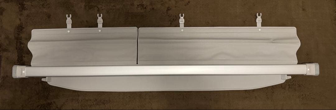 プリウスα 5人乗り 純正 トノカバー 未使用