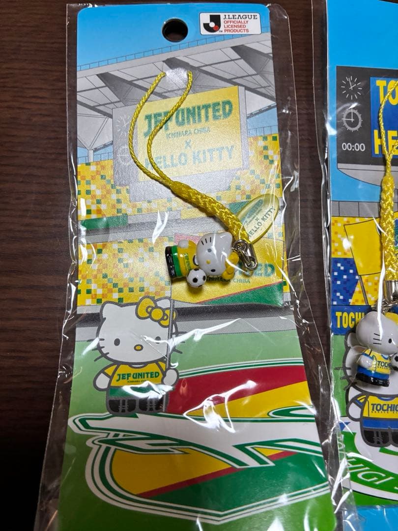 希少 激レア 新品 ご当地 ハローキティ サッカー コラボ ストラップ 6