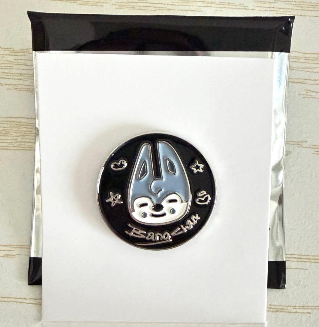 Stray Kidsスキズ 展覧会 SKZOO ランダムピンバッチ ウルフチャン