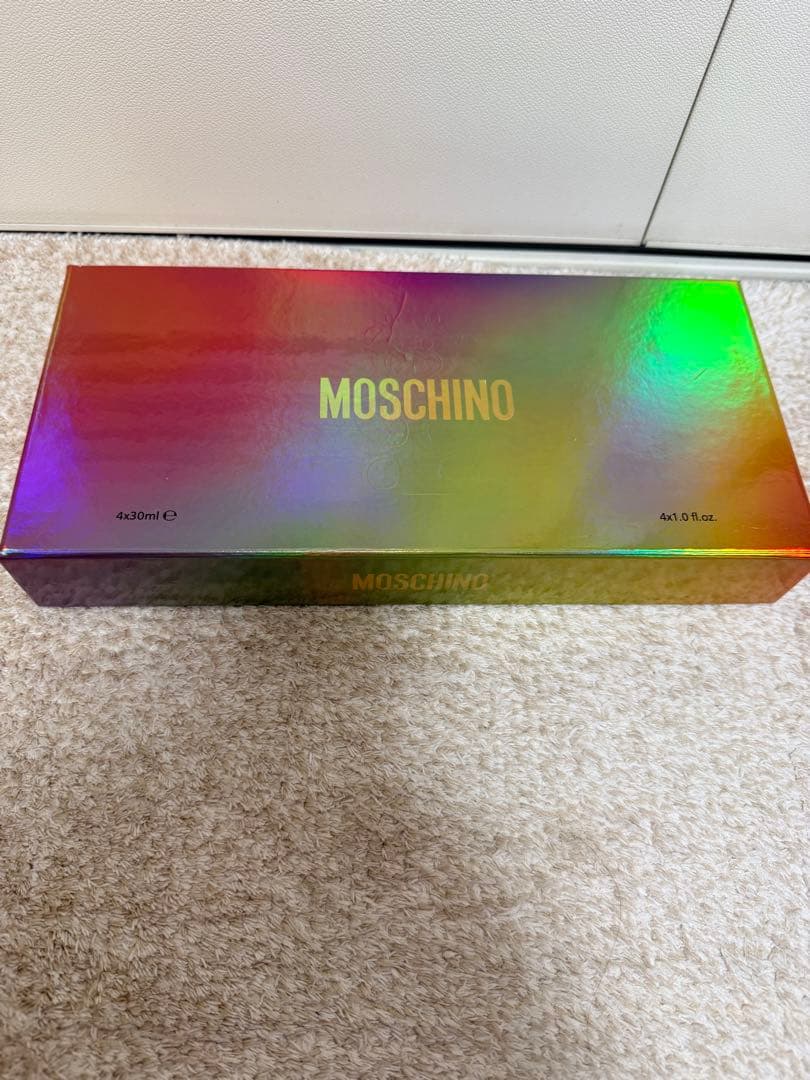 MOSCHINO テディベア香水 4本セット モスキーノ“テディベア型香水”ジャスミン×ソルティレモンの24年夏