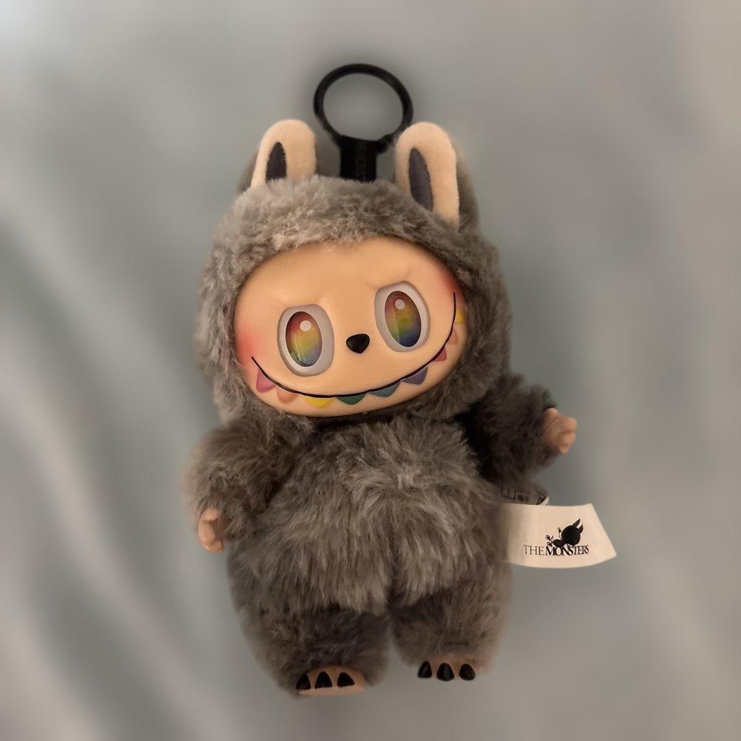 POP MART正規品3代目 シークレットラブブ - メルカリ