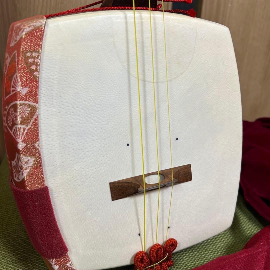 長唄三味線 細棹 本皮 皮破れなし 木製スタンド 長袋、胴袋付き - メルカリ