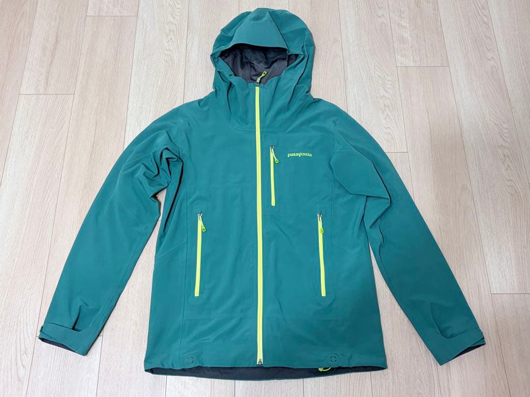 パタゴニア ナイフリッジジャケット　メンズS 新品 パタゴニア ナイフリッジジャケット 防水透湿ソフトシェル XL(US