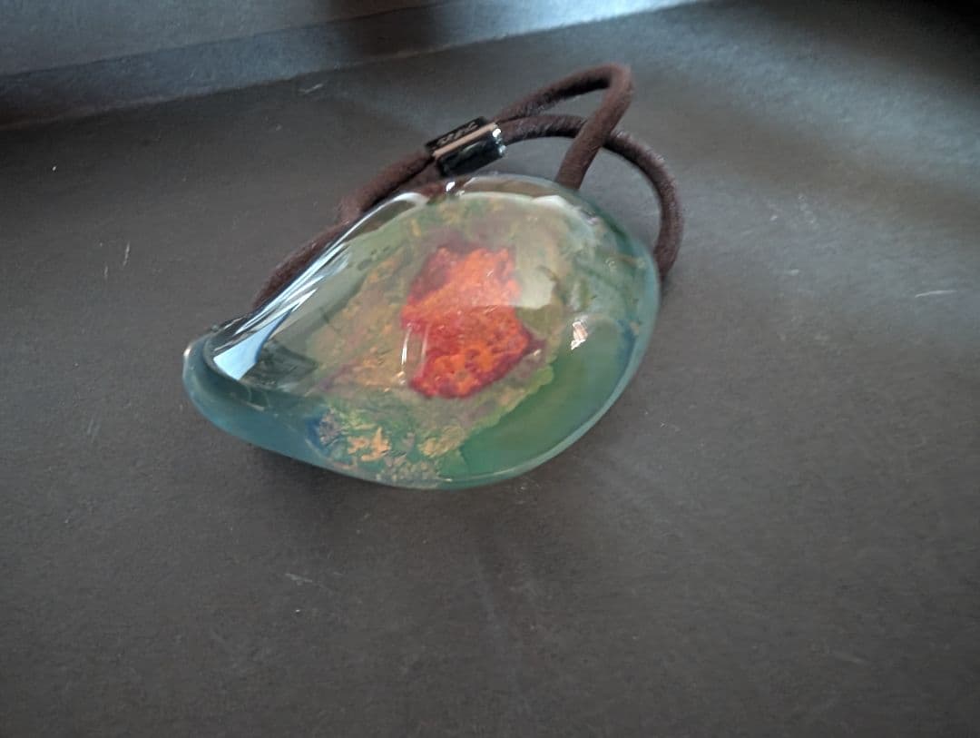 コレットマルーフ　ガラスヘアゴム大　宇宙的な色合い