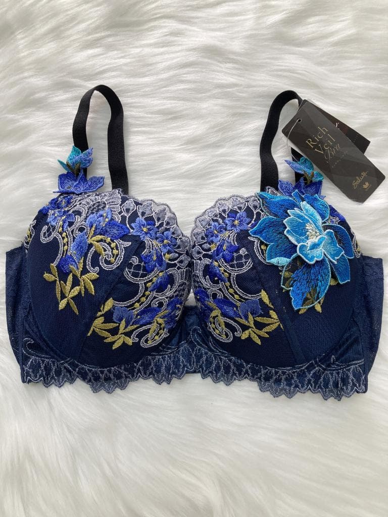 新品 ワコールサルート BTJ743 43グループ ブラジャー G70 - メルカリ