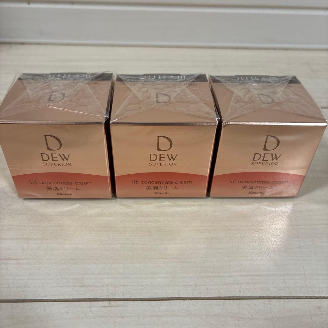 【ストロベリー・ショップ byフクネコ】カネボウ DEWスペリア