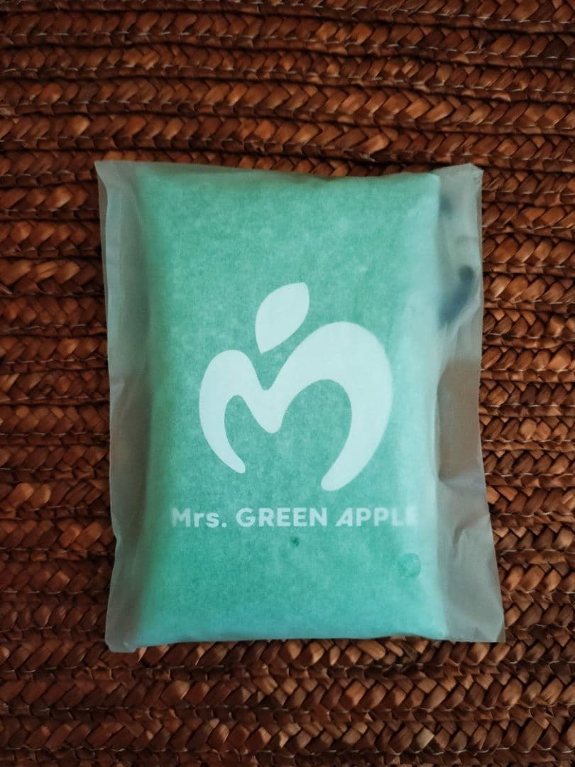 Mrs.GREEN APPLE エポスカード クリアポーチ・ケース - メルカリ