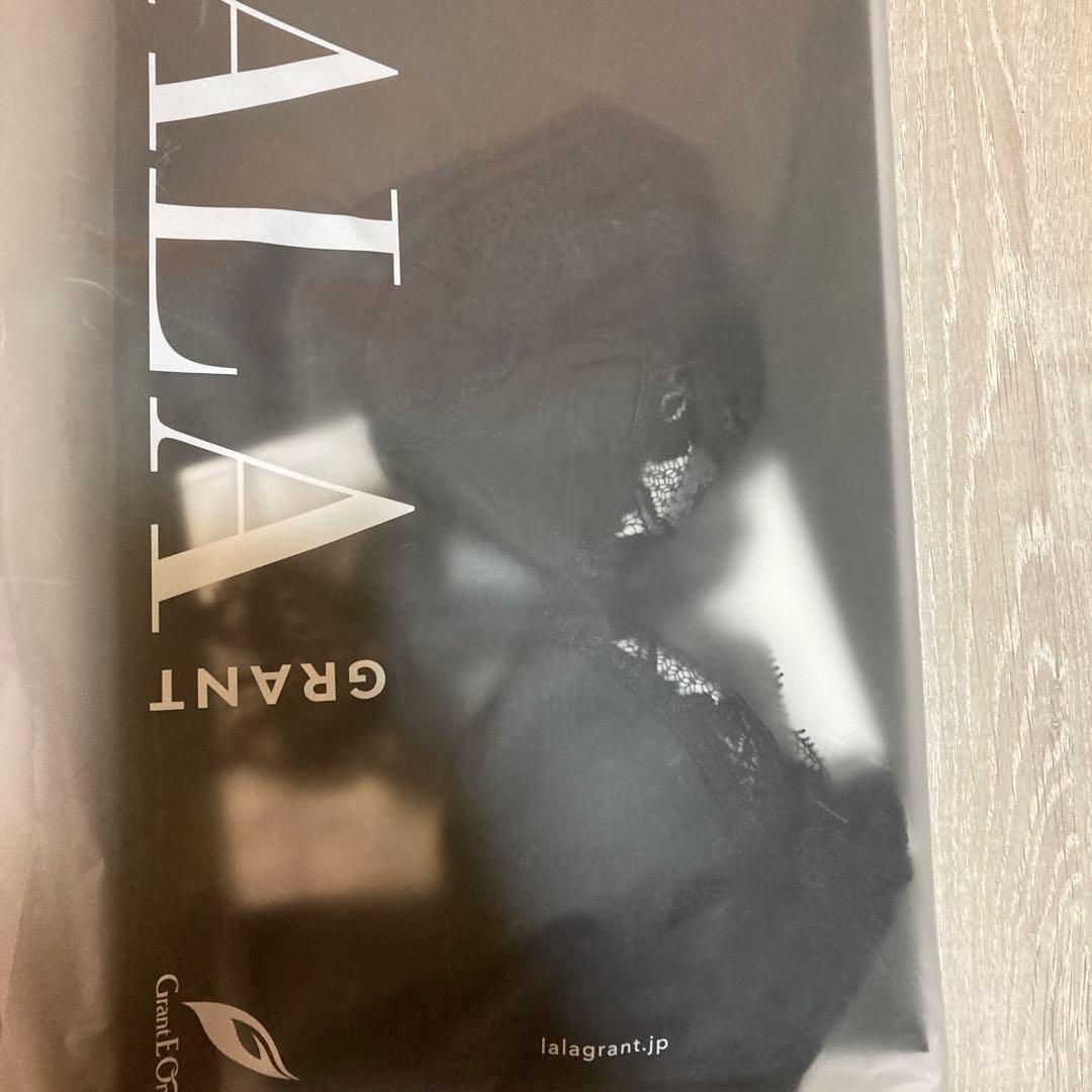 グラントイーワンズ　ブラジャーF80 新品未使用