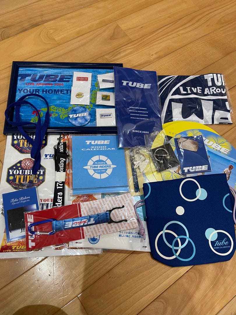 TUBE 前田亘輝 サイン入りTシャツ まとめ売り - メルカリ