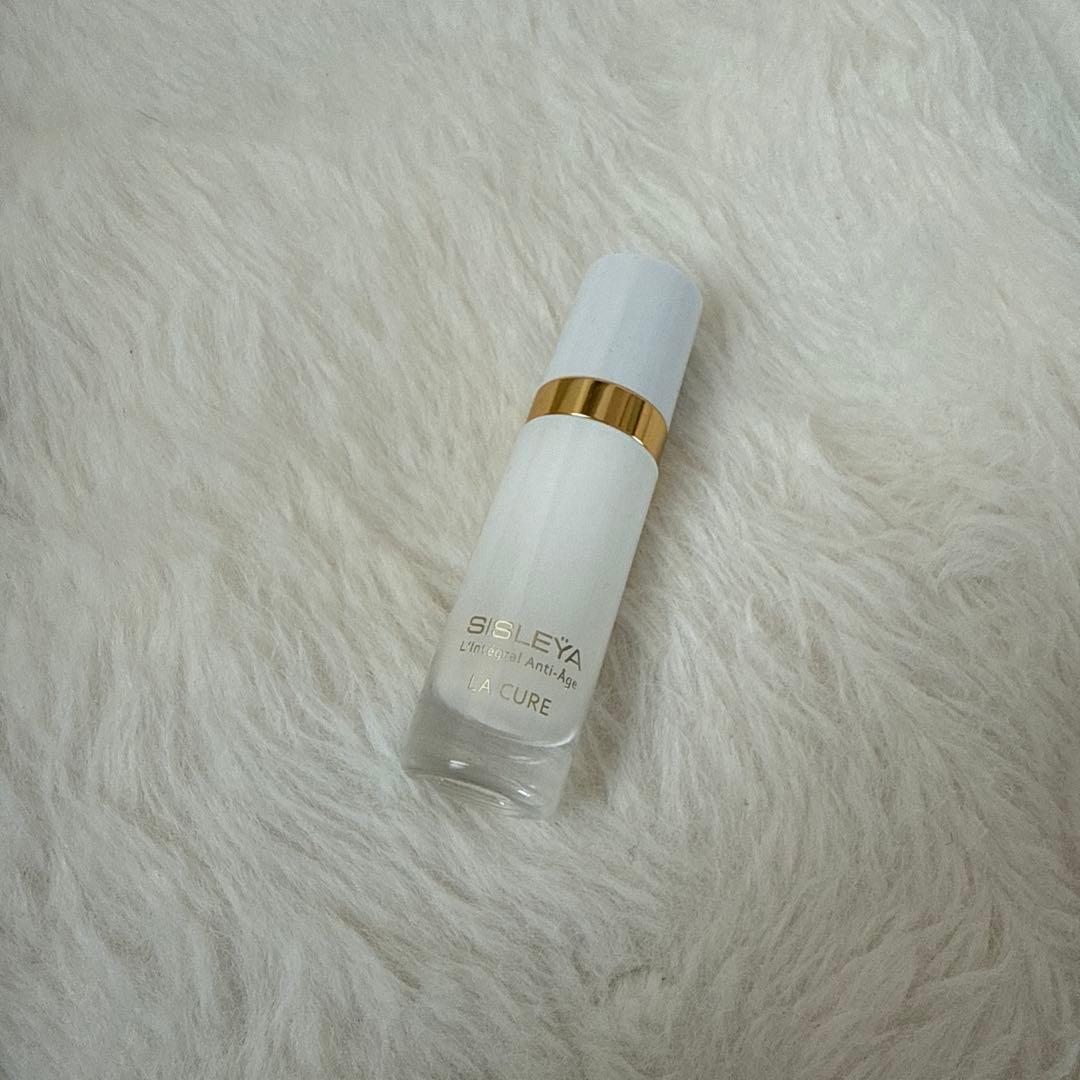 sisley シスレイヤ　インテグラル　ラ　キュール　10ml