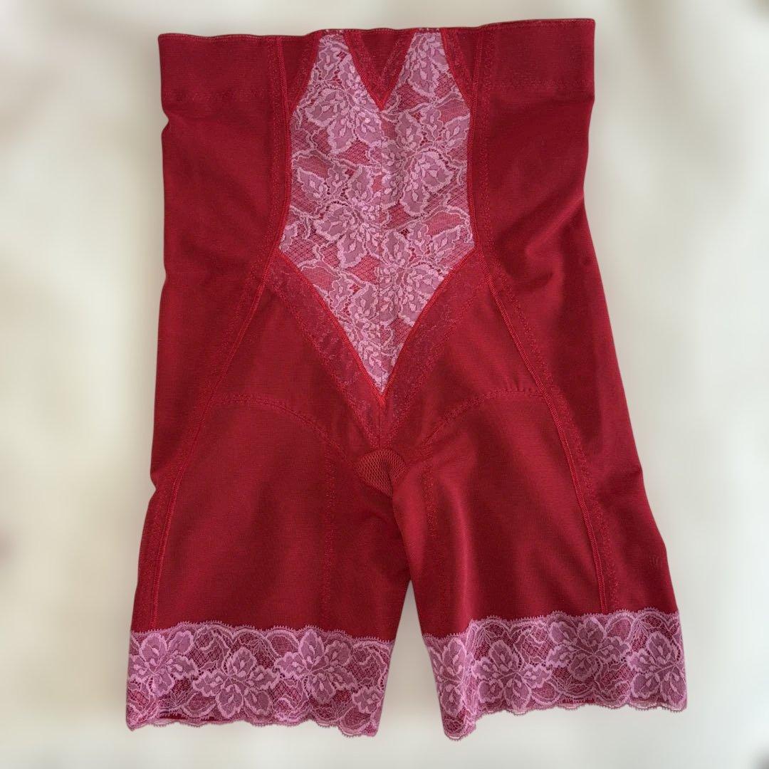 ララ　グラント　ハイウェストガードル　LOVE 76 レーストリム付き赤