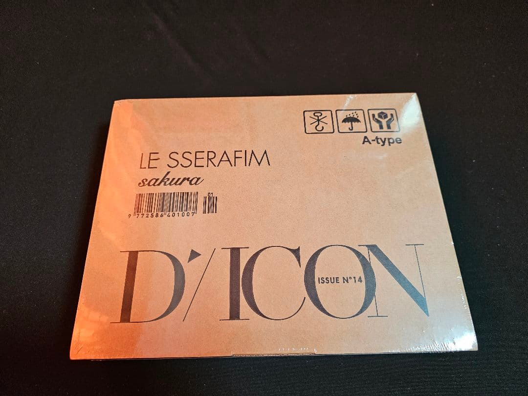 ミュージシャン DICON ISSUE N 14 : LE SSERAFIM SAKURA LE SSERAFIM DICON ISSUE NO 14 LE SSERAF'IM PURENESS TYPE A - Kpop USA