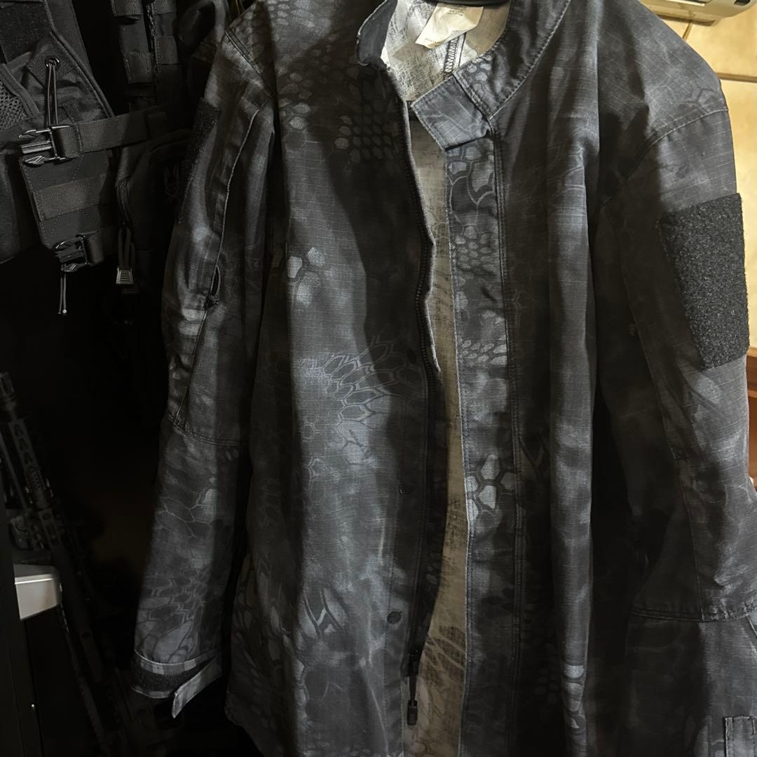 vertx クリプテック　タイフォン迷彩　Sサイズ（日本人Mサイズ位）上下セット