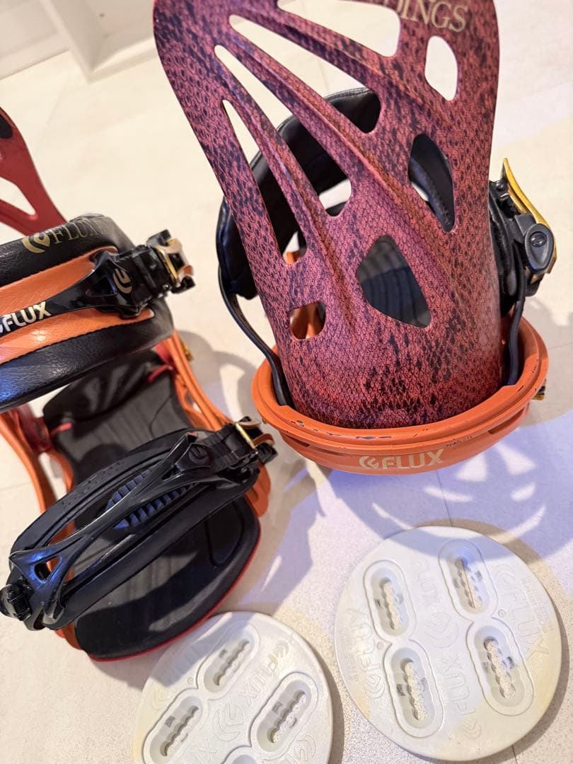 最終値下げ FLUX スノーボード ビンディング オレンジ/黒 M - メルカリ