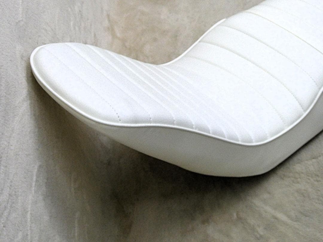 CBX400F 白皮40cm 三段シート/補強入り ホワイトCBX550F - メルカリ