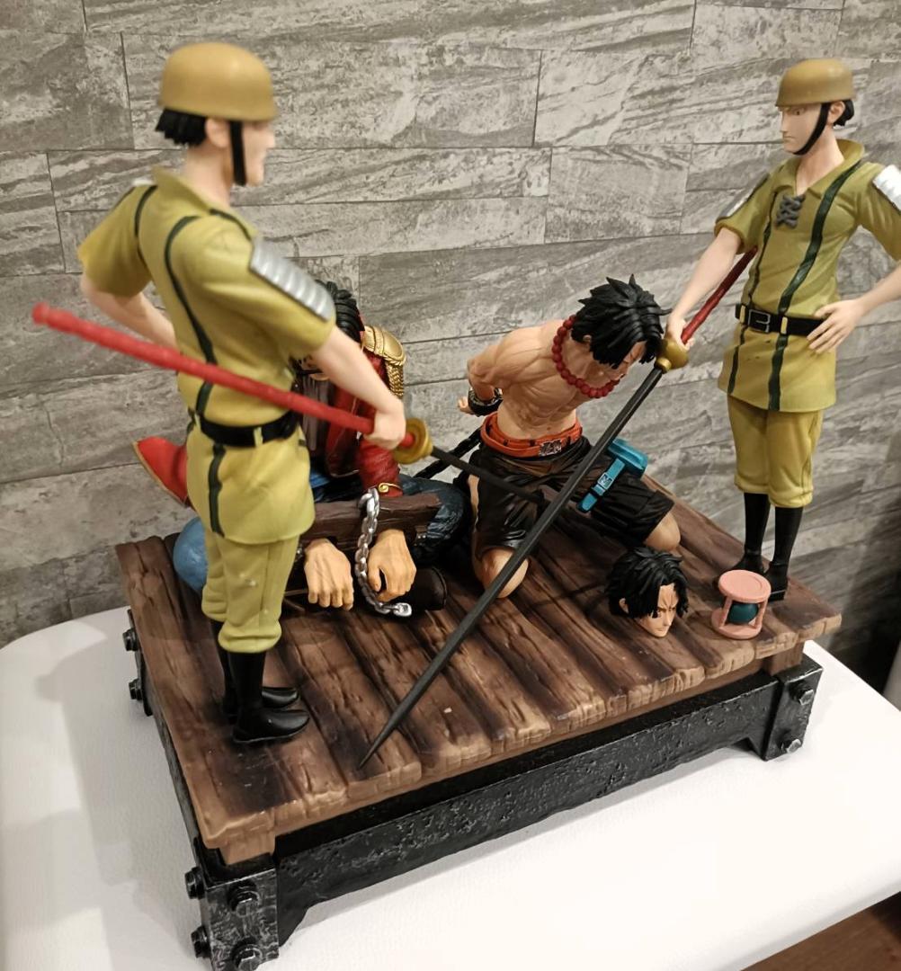 激稀】ワンピース ロジャー エース 処刑台 フルセット - メルカリ