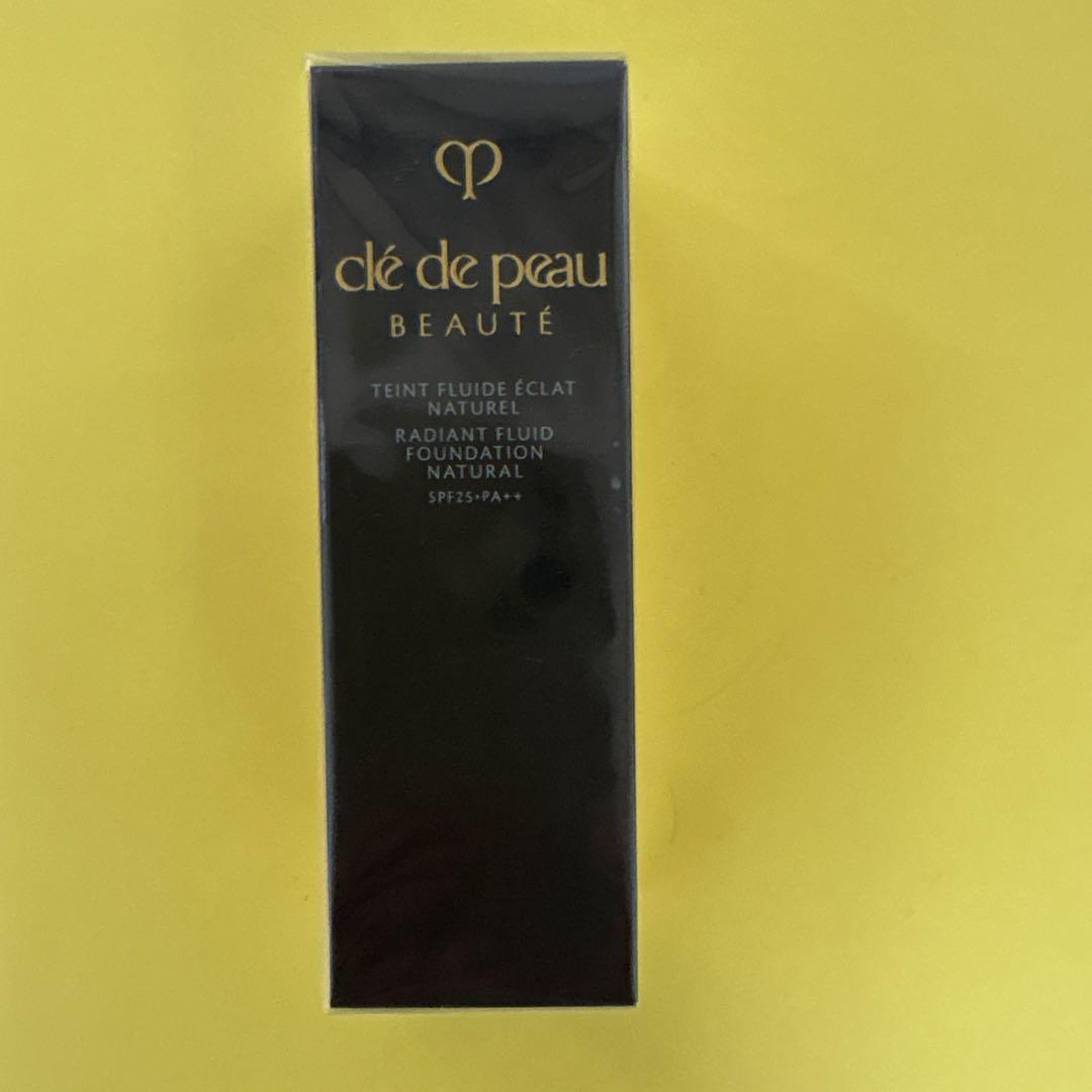 クレドポーボーテ　リキッドファンデ　オークル20