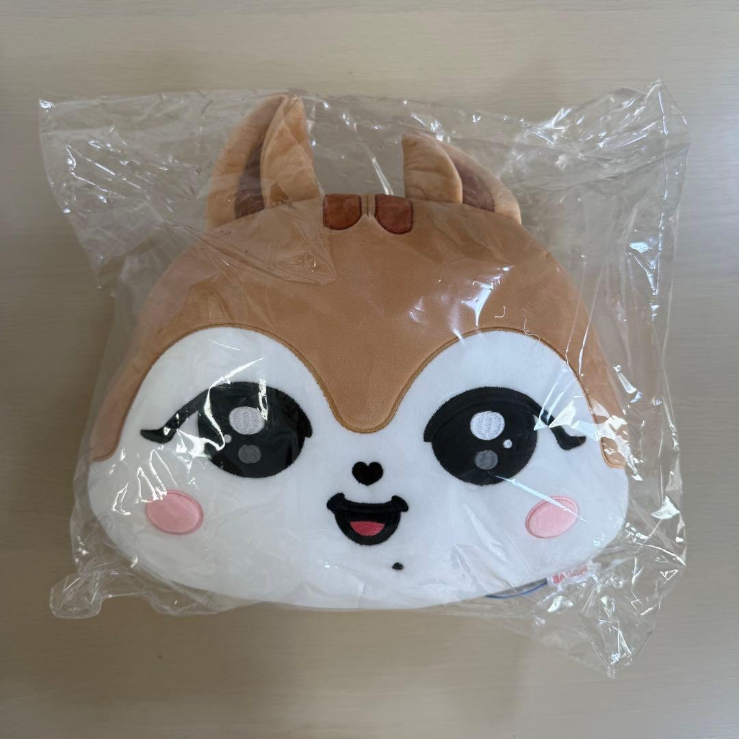 ☆ IVE MINIVE ダリ DAL-E ガウル フェイスクッション