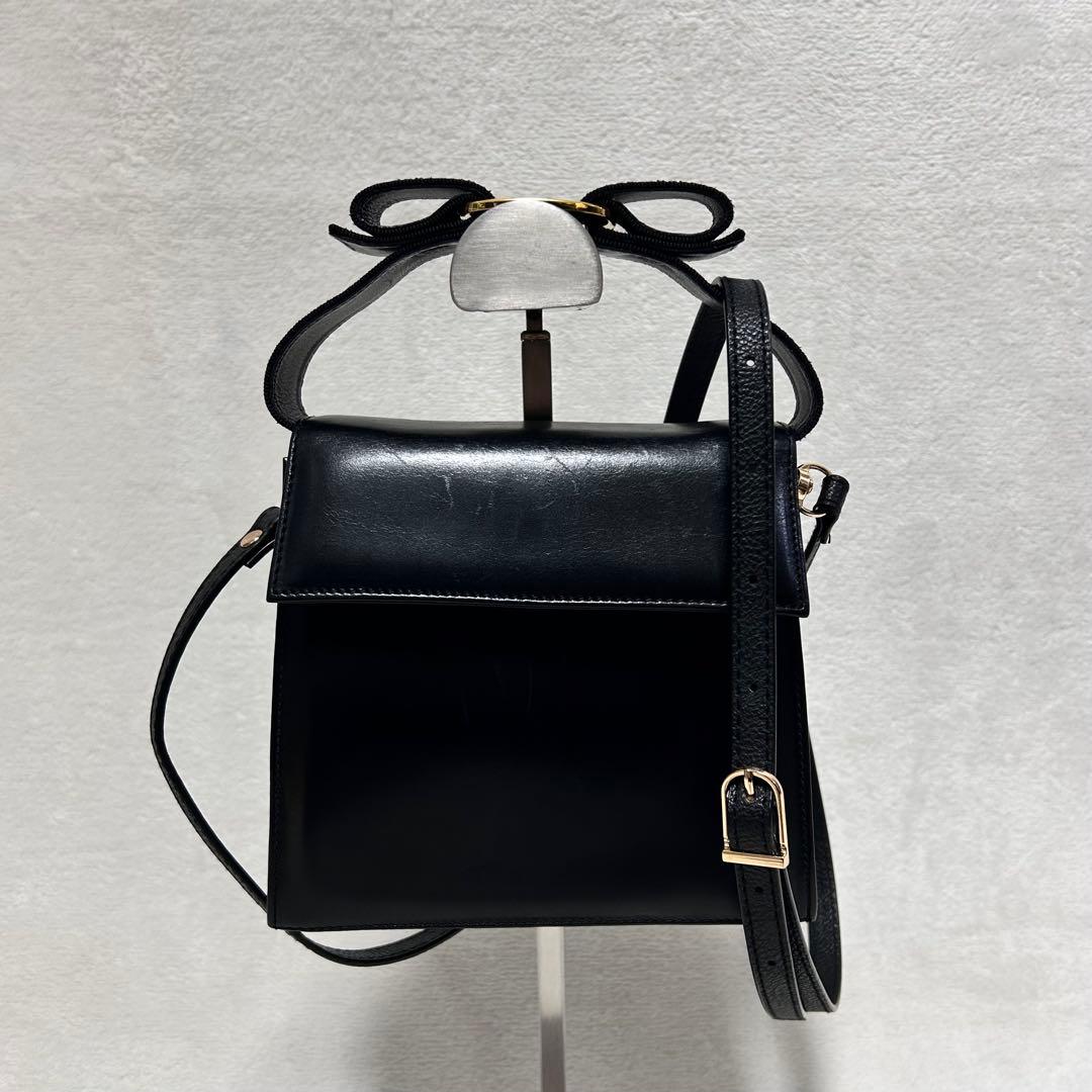 サルヴァトーレ フェラガモ ヴァラリボン フォーマル 2way ハンドバッグ