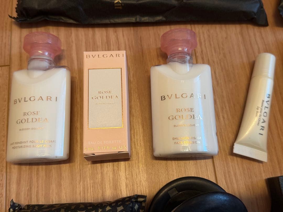 エミレーツ航空ビジネスクラスアメニティ - メルカリ