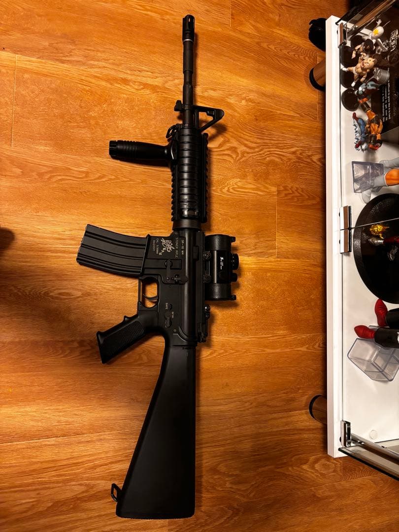 東京マルイ　M4 ナイツSR16 東京マルイ ナイツSR-16 M4カービン 電動ガン スタンダードタイプ