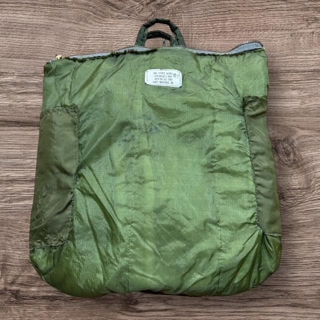 80s 1982年 米軍実物 ヘルメットバッグ ブラスジップ USAF 古着 - メルカリ